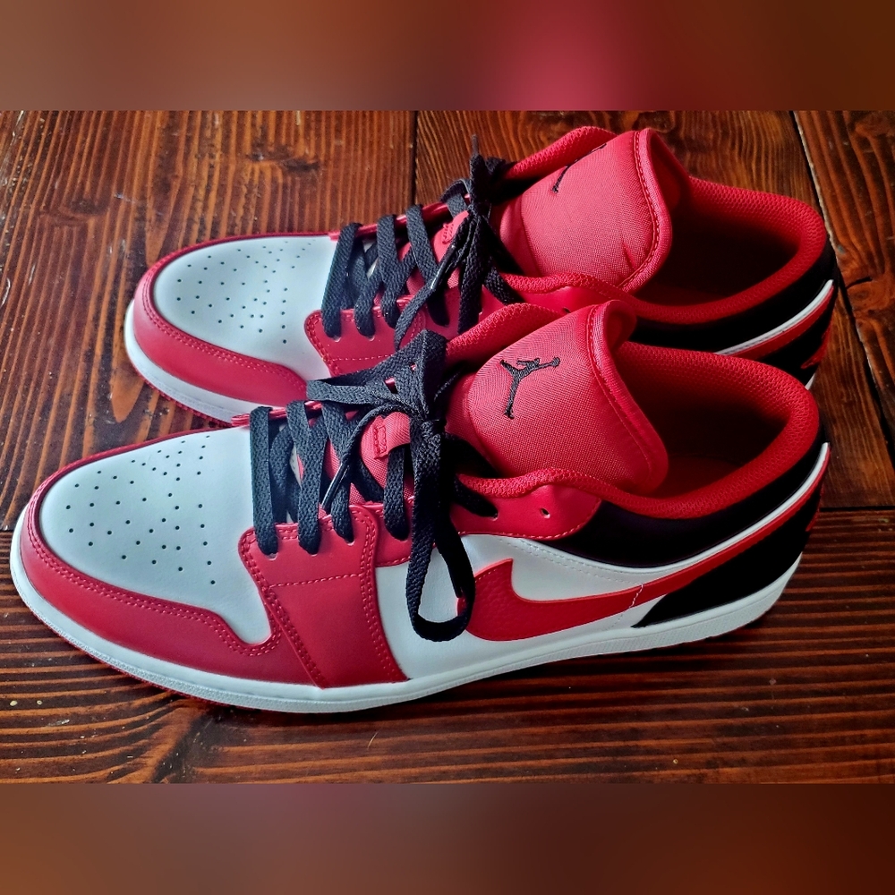Air Jordan 1 Retro OG Low Chicago